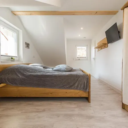 Für Ganze Familie - Kamin-sauna-see Ferienhaus Krakow am See